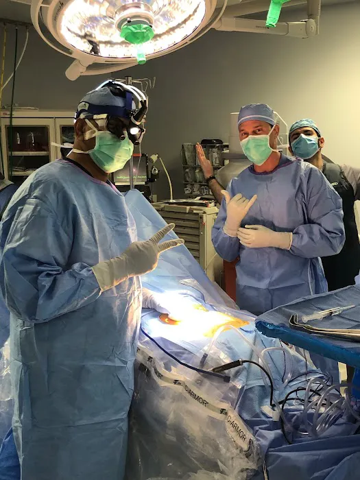 Dr. Yaron Lohr Picture 2