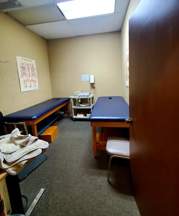 Elandary Wellness & Injury chiropractic Picture 2