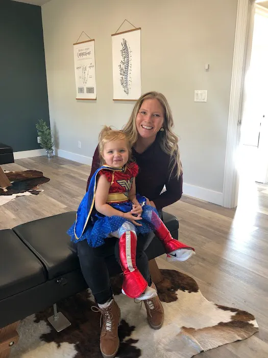 Social House Chiropractic Picture 6