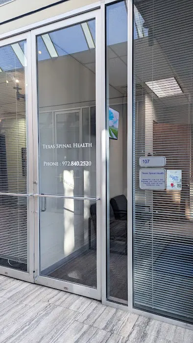 Texas Spine & Wellness Picture 10