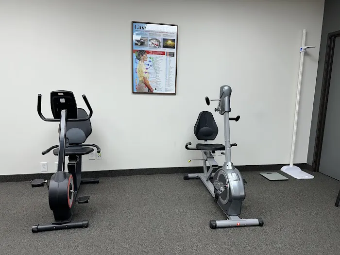 Peralta Chiropractic Garland Picture 8