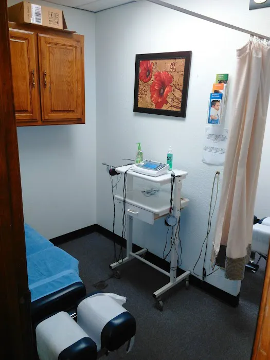 Casa View Chiropractic Clinic Picture 3