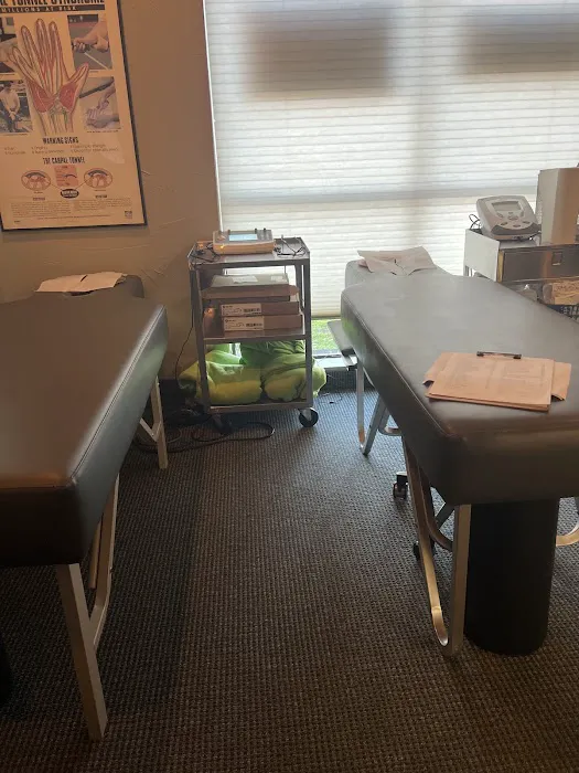 Cook Chiropractic Center Picture 3