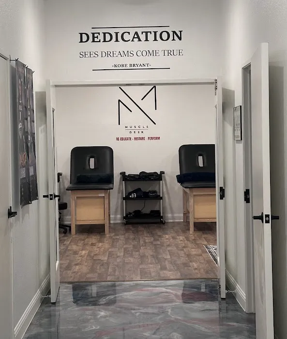 Muscle Geek Picture 10