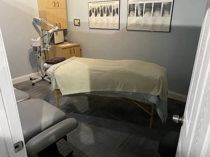 Traxler/Kreymer Chiropractic Picture 2
