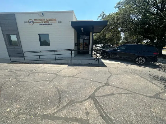 Accident Centers of Texas Corporate Office Picture 6