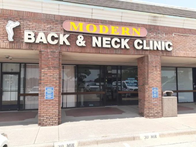 Modern Back and Neck Clinic Picture 1