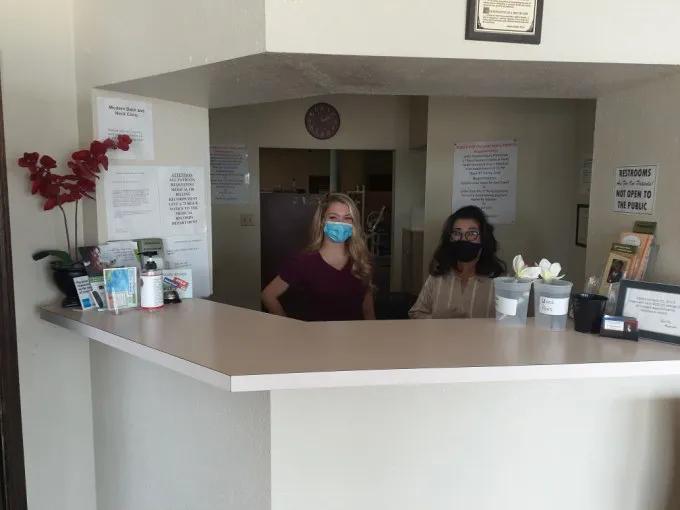 Modern Back and Neck Clinic Picture 9