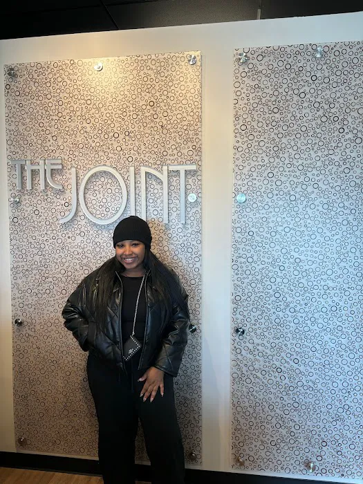 The Joint Chiropractic Picture 10