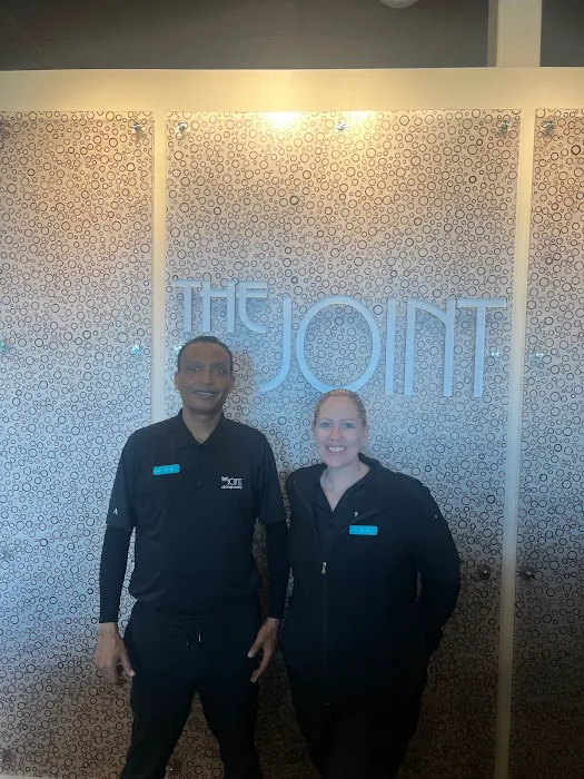 The Joint Chiropractic Picture 7
