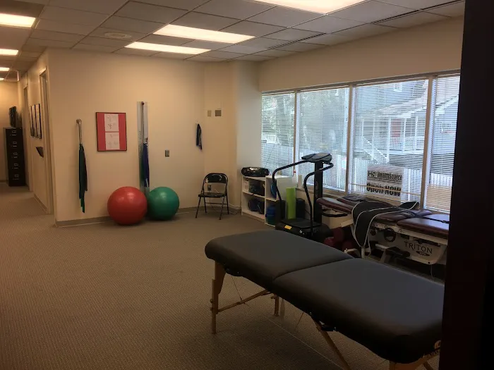 Raleigh Central Chiropractic & Rehab Picture 2