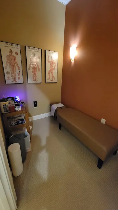 Care Chiropractic and Acupuncture Picture 1