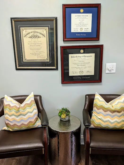 Askeland Chiropractic & Acupuncture Picture 3