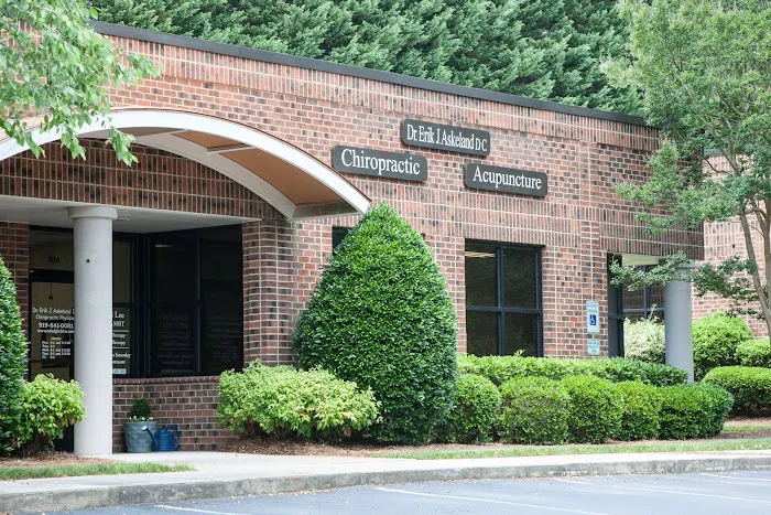 Askeland Chiropractic & Acupuncture Picture 1