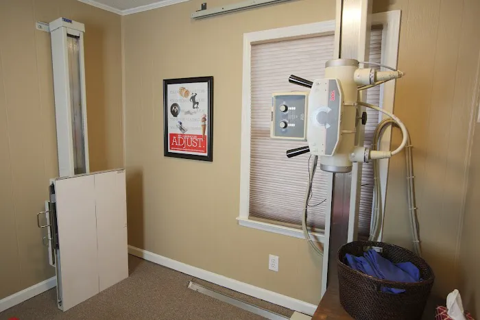 Clayton Chiropractic Picture 3