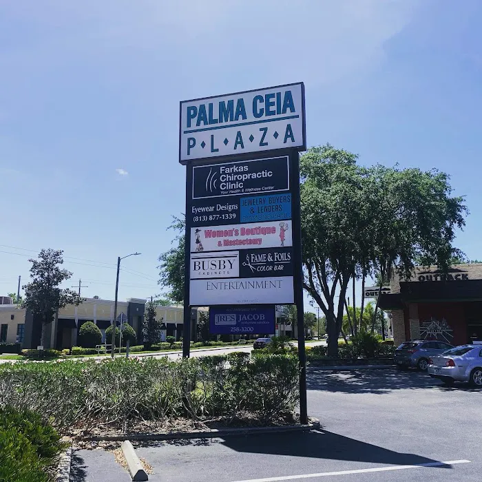 Farkas Chiropractic Clinic Picture 9