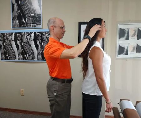 Burns Family Chiropractic Center / Dr. Steven Komsky