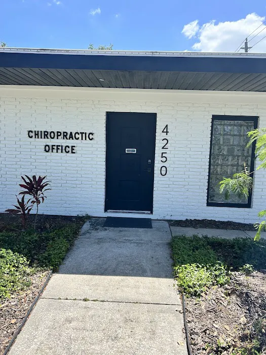Edelson Chiropractic & Massage Picture 3