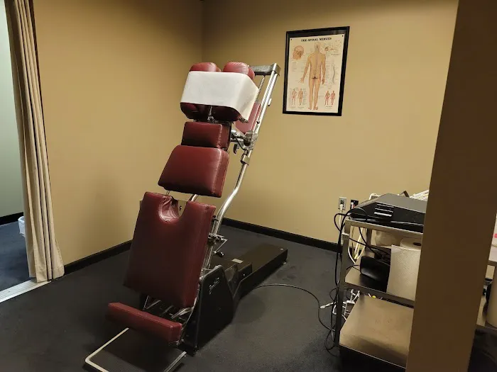 Chiro-Injury And Wellness LLC Picture 3