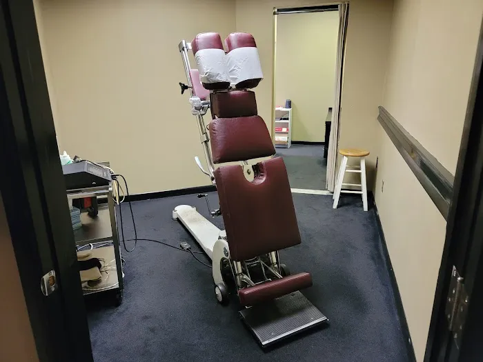 Chiro-Injury And Wellness LLC Picture 2