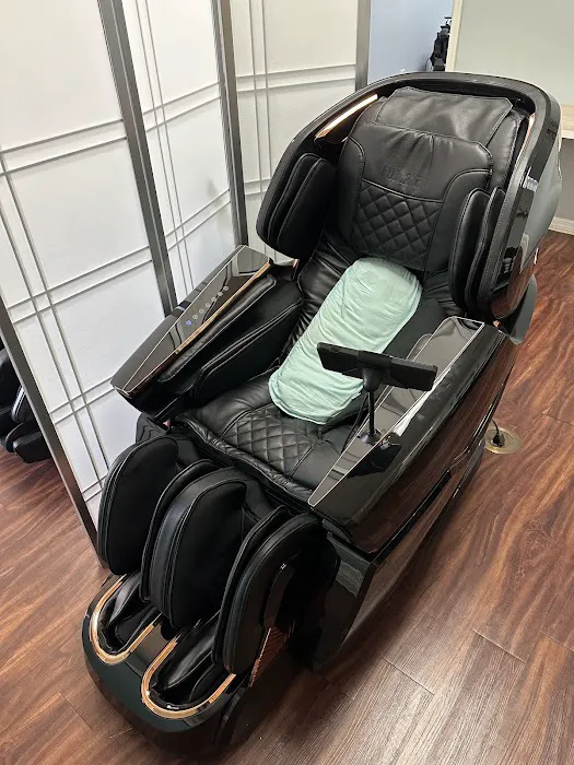 Bloomingdale Chiropractic Clinic Picture 8