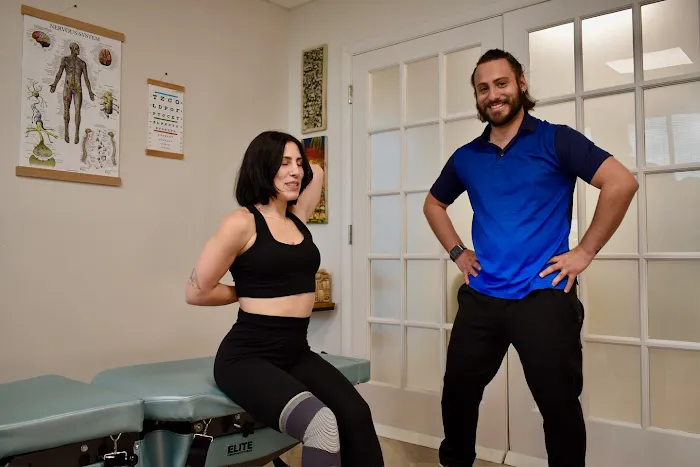 Move Forward Chiropractic Picture 1