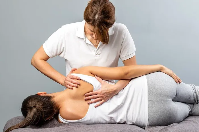 Chiropractic Naturally Picture 9