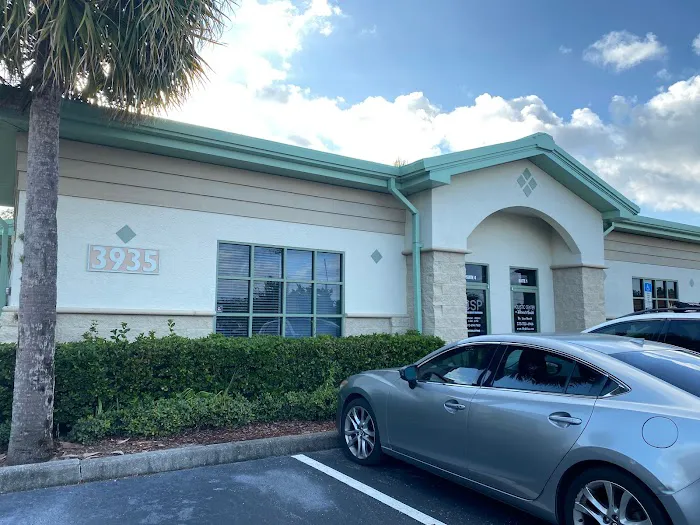 The Holistic Center for Vibrant Health, Dr. Lisa Marsh Picture 7