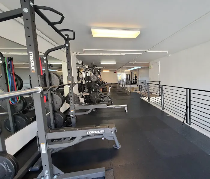 Louis Valencia, DC, CSCS Picture 5