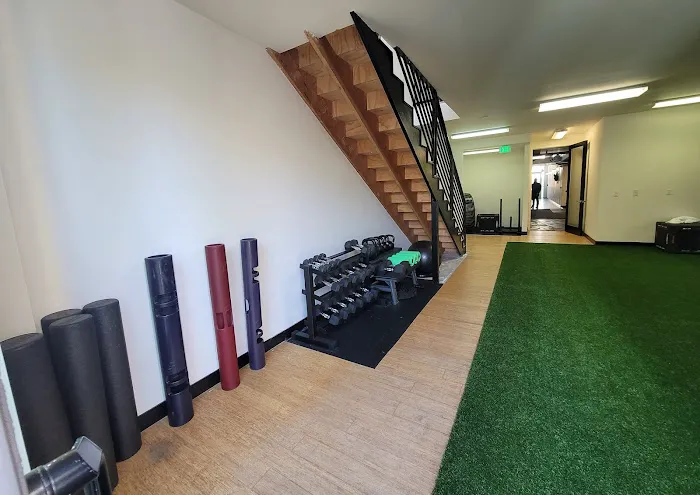 Louis Valencia, DC, CSCS Picture 9