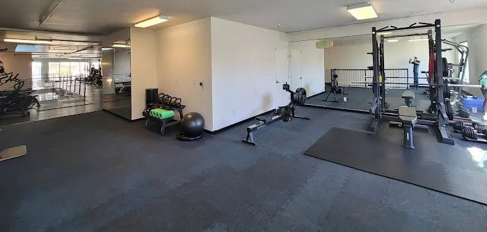 Louis Valencia, DC, CSCS Picture 8