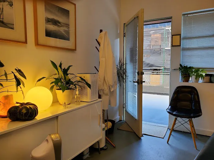 Armstrong Chiropractic Picture 4