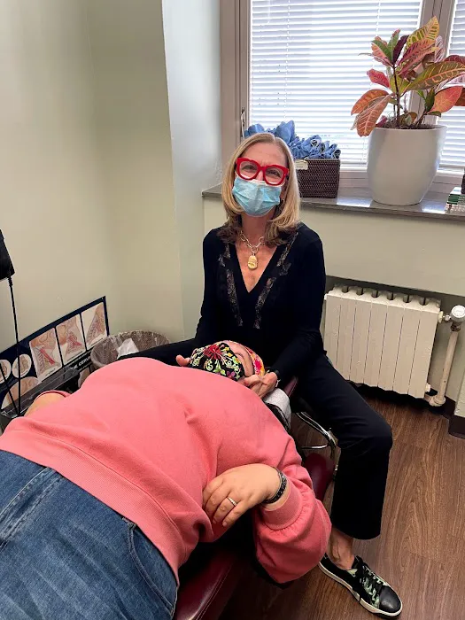 Union Square Chiropractic: Jacalyn Buettner DC, Daniel Buettner-Fourie DC Picture 5