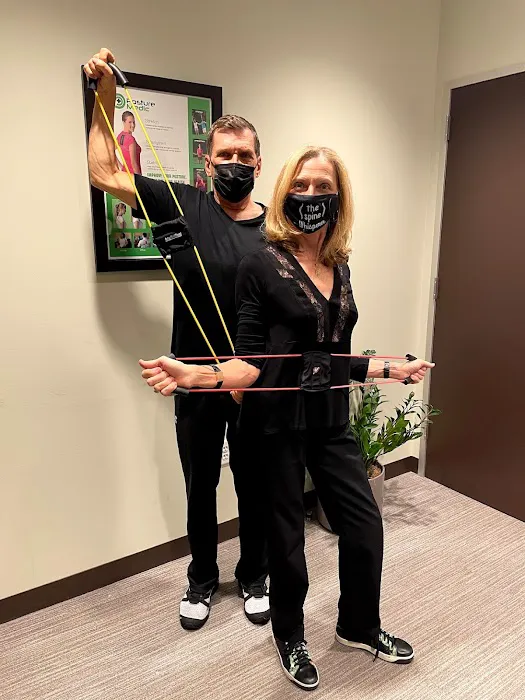 Union Square Chiropractic: Jacalyn Buettner DC, Daniel Buettner-Fourie DC Picture 9