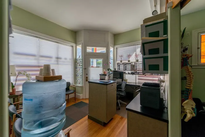 Fitwell Chiropractic Sports Medicine Picture 1