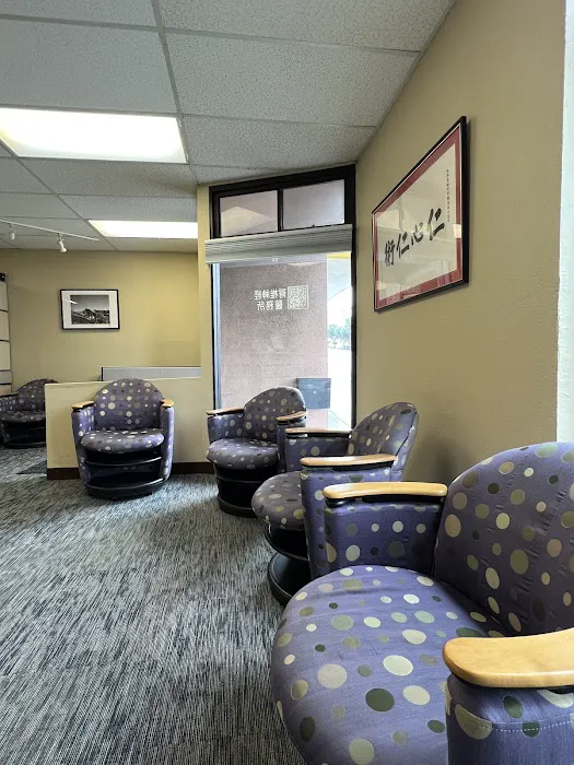 Lock Chiropractic Inc(郭) Picture 4
