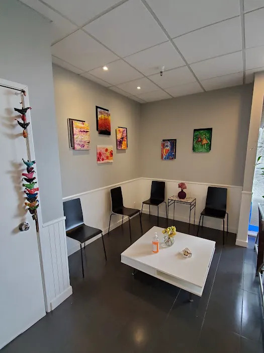 Chiropractic Office of Nikoo Javanmardi DC Picture 3