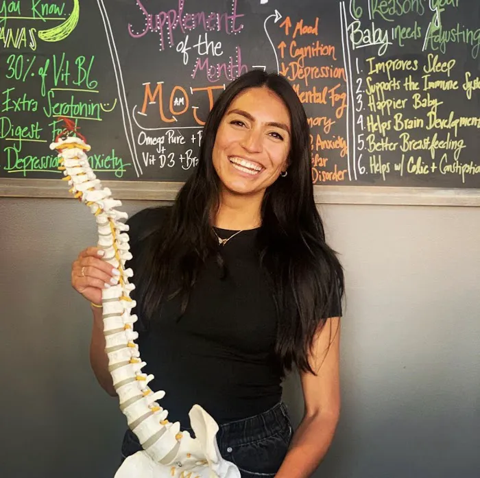 100% Chiropractic - Lakewood Picture 2
