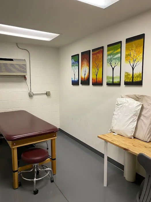 Colorado Injury & Pain Center Picture 10