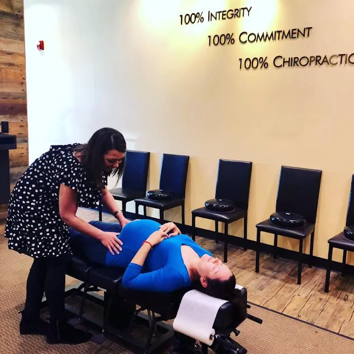 100% Chiropractic - Aurora Picture 3