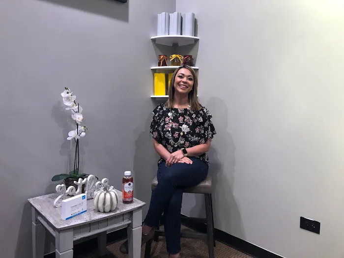 100% Chiropractic - Aurora Picture 6