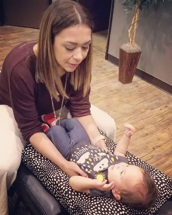 100% Chiropractic - Aurora Picture 8