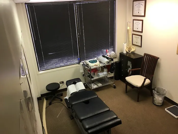 Elevate Sport & Spine Therapy Picture 1