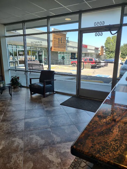 Whiplash Treatment Center LLC Picture 1