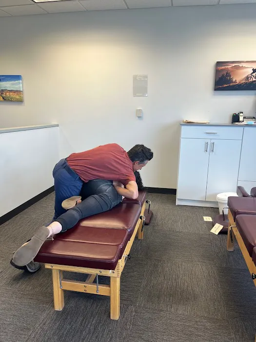 Pinnacle Chiropractic and Spinal Rehab Center of Highlands Ranch Picture 4