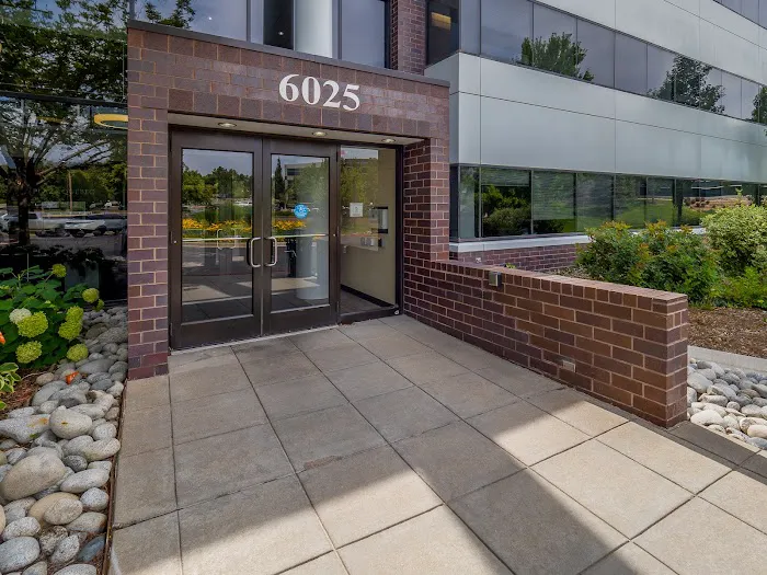 Roots Health Center Picture 10