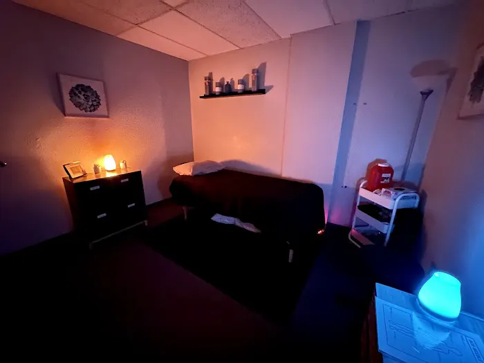 Modern Chiropractic and Wellness Center Picture 1