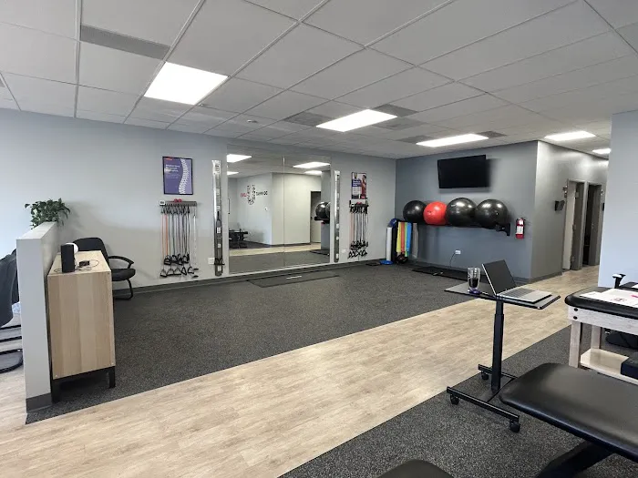 HealthSource Chiropractic of West Centennial Picture 1