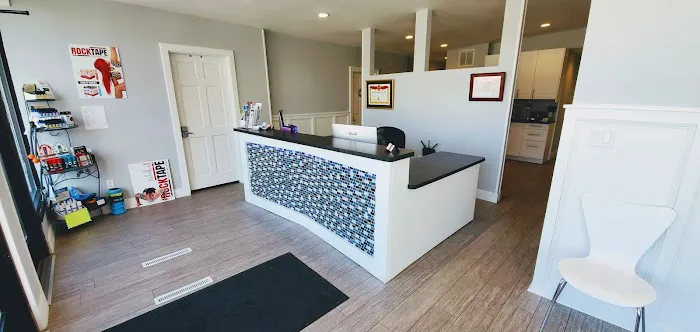 Premier Alternative Health Center Picture 6