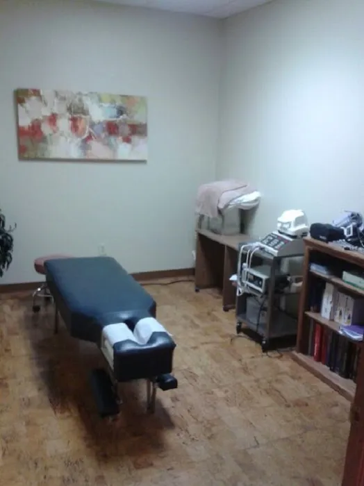 Waggoner Chiropractic Health Center Picture 6
